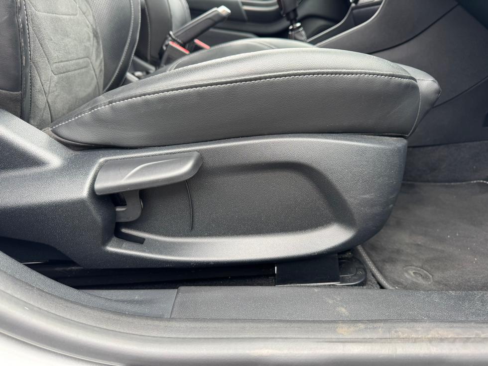 Ford Fiesta Photo 742436a9-f48f-4dbd-b6f3-ea677fbd4f06.JPEG