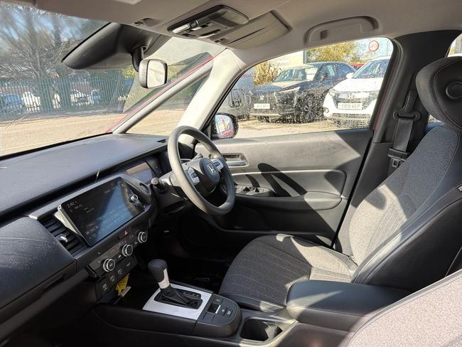 Honda Jazz Photo 742498bf-a68c-485a-a586-08a31eed12e1.jpg