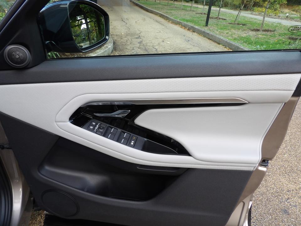 Used Land Rover Range Rover Evoque SH23YRG 21