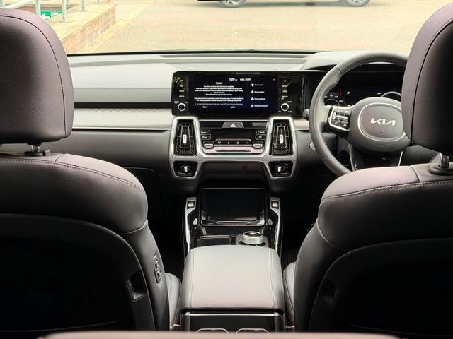 Kia Sorento Photo 74329a64-675d-4d8f-a96b-913e79f7e8e1.jpg