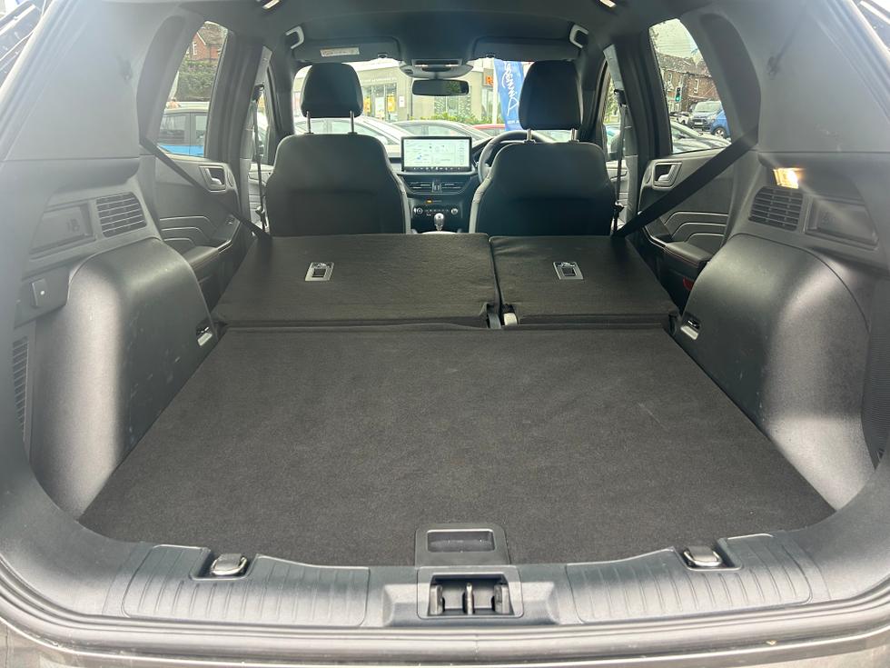 Ford Kuga Photo 7446608a-f9fe-464b-a6ca-9275b5af6990.jpeg