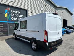Ford Transit Trend Photo 12