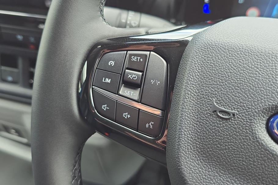 Used Ford E-TRANSIT CUSTOM CUSTOMSPORT2 18