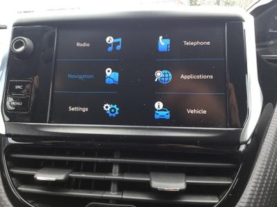 Peugeot 208 Photo 27