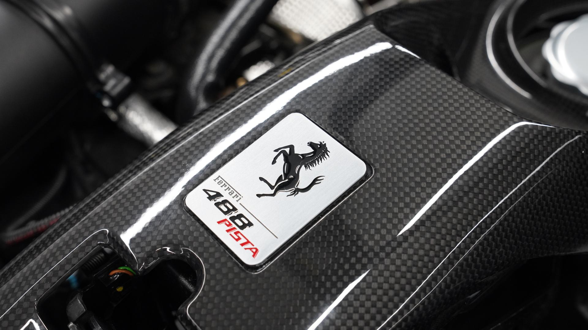 Ferrari 488 Pista Photo 7479800e-77c0-403a-a97e-bb2ea33e33b9.jpg