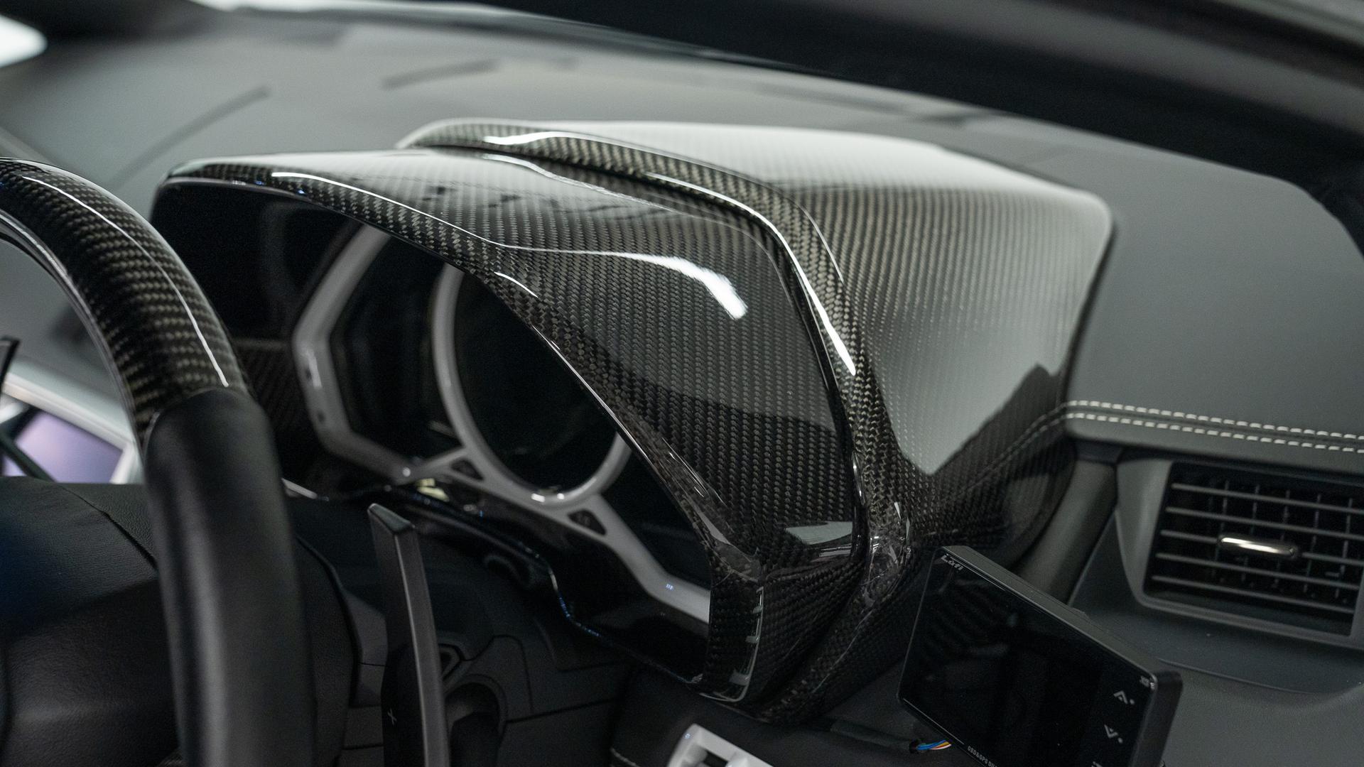 LAMBORGHINI Aventador Photo 747d589e-f7cb-44b3-baba-84f97b21d315.jpg