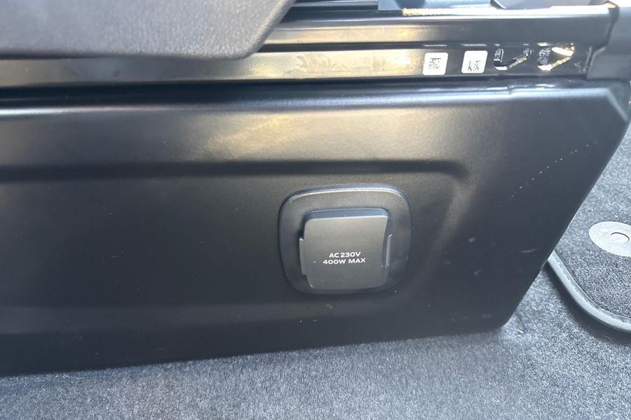 Ford TRANSIT CUSTOM Photo 747e02ee-23ad-4c3a-b72a-49d623fac262.jpg