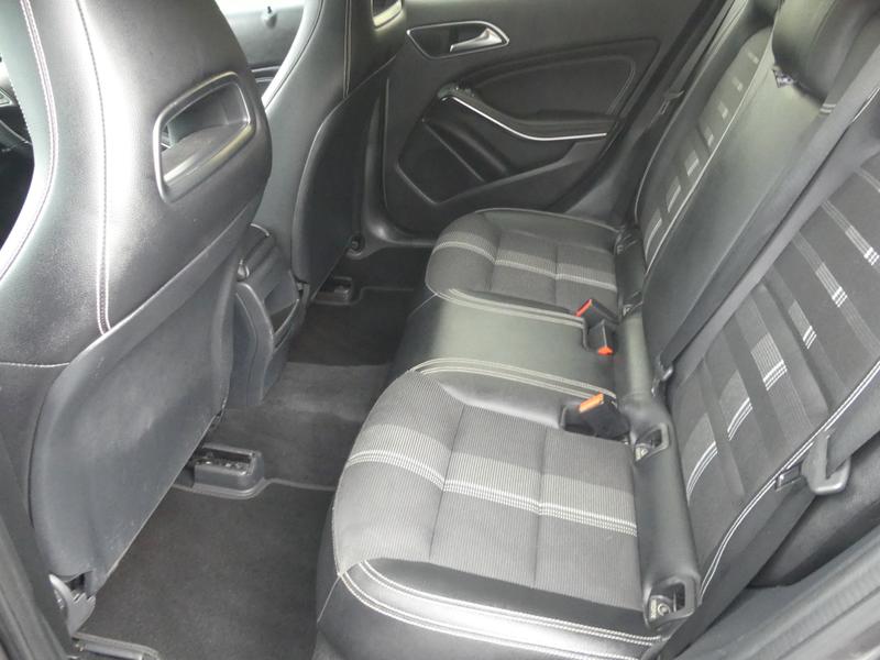 Mercedes-Benz GLA Photo 7493e16c-b7b1-4282-b270-8819cb9b4ec1.jpg
