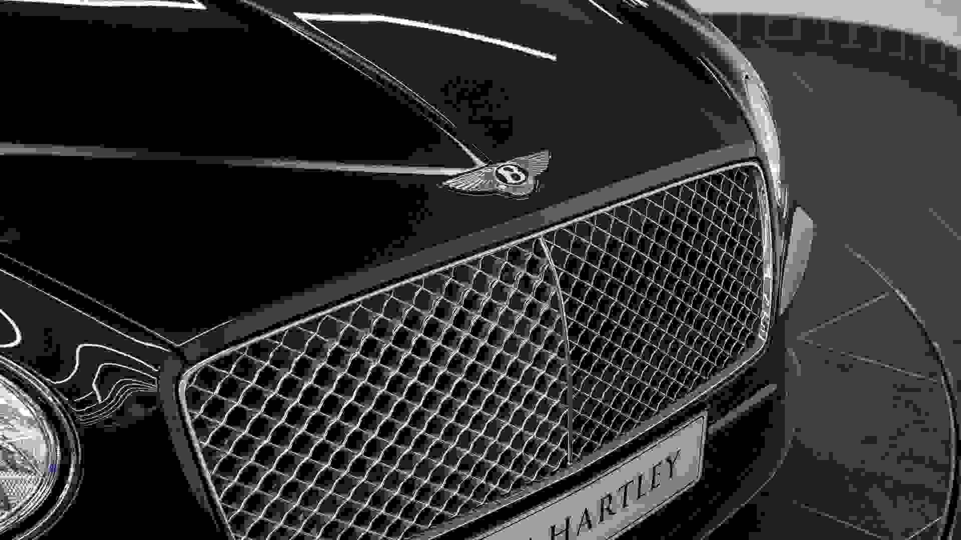 Bentley Continental GT Photo 74acf132-231b-4f36-a72d-d421053c8c44.jpg