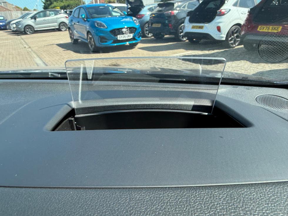 Ford Focus Photo 74b24bec-71fc-4f23-a5c3-2fb511c1f9ea.jpeg