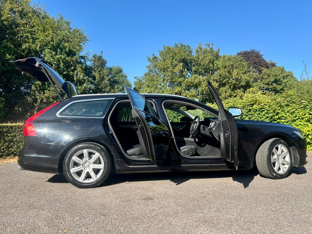 Used Volvo V90 YP18AHU 11