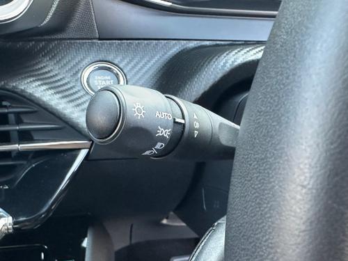 Peugeot 2008 Photo 74c030f5-9afc-44f5-a960-22e9acf2c715.jpeg