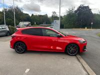 Ford Focus Photo 5