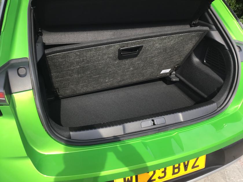 Vauxhall Mokka Photo 74e6f48f-3866-457e-98b1-3540464556de.jpg