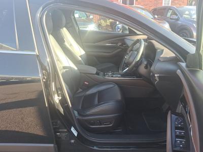 Mazda CX-30 Photo 9