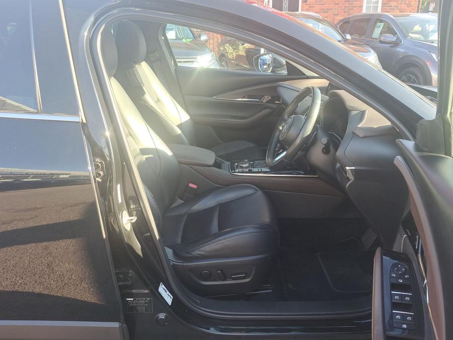 Mazda CX-30 Photo 74f2833c-ff98-4f90-85ca-b03620ae798e.jpg
