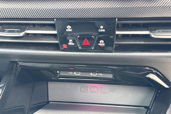 VOLKSWAGEN Golf Photo 22