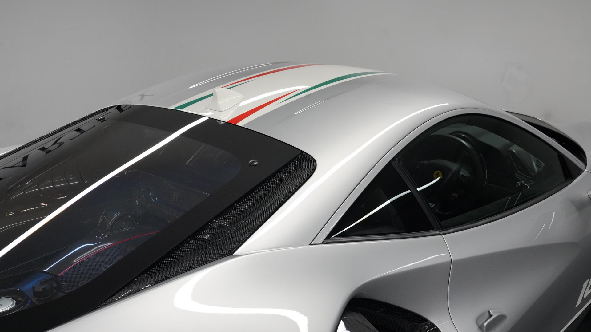 Ferrari 488 Pista Photo 7513a7c2-a957-43d2-8fd3-f64a9dc04167.jpg
