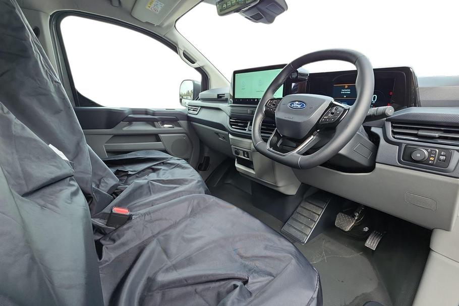 Used Ford TRANSIT CUSTOM WO26RZZ 14