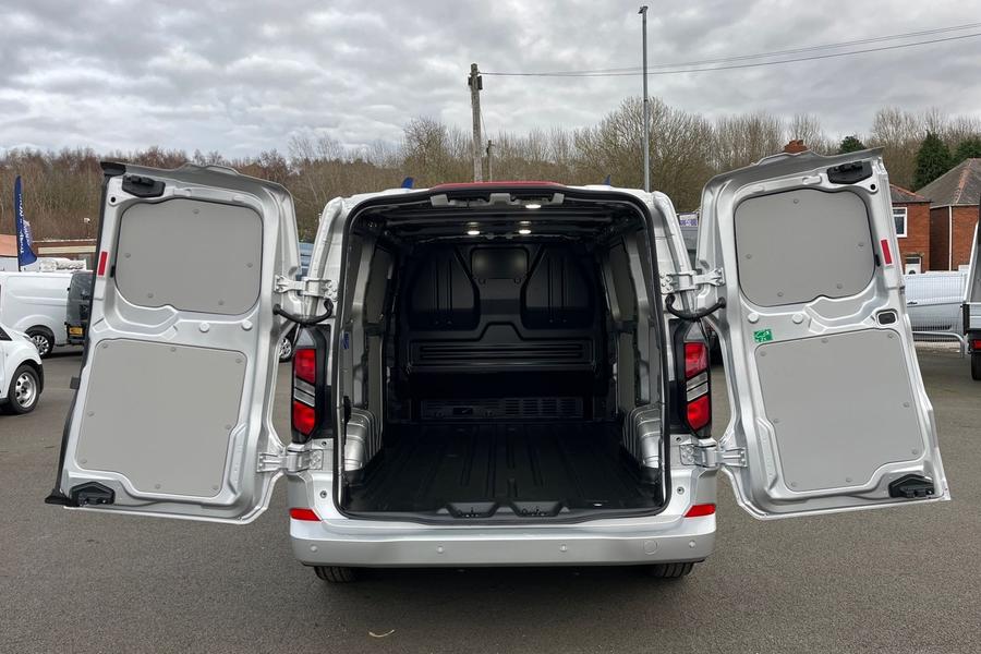 Ford TRANSIT CUSTOM Photo 752fb1ad-a6fb-4556-ac3c-abfb006a11ca.jpg