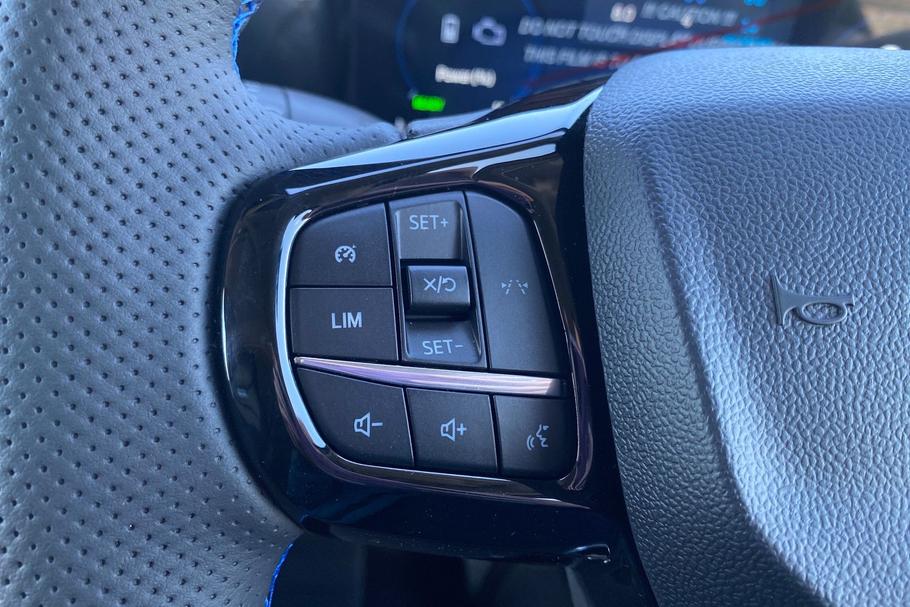 Used Ford TRANSIT CUSTOM L1DCIVMSRT7 30