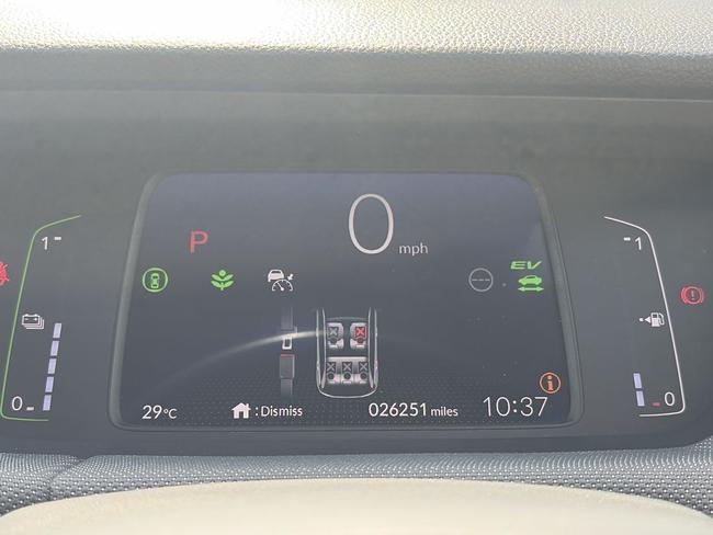 Honda Jazz Photo 7537bca0-2e08-48e4-a241-e00ffac06d34.jpg