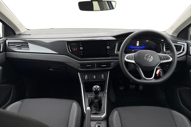 Volkswagen  Polo  Photo 10