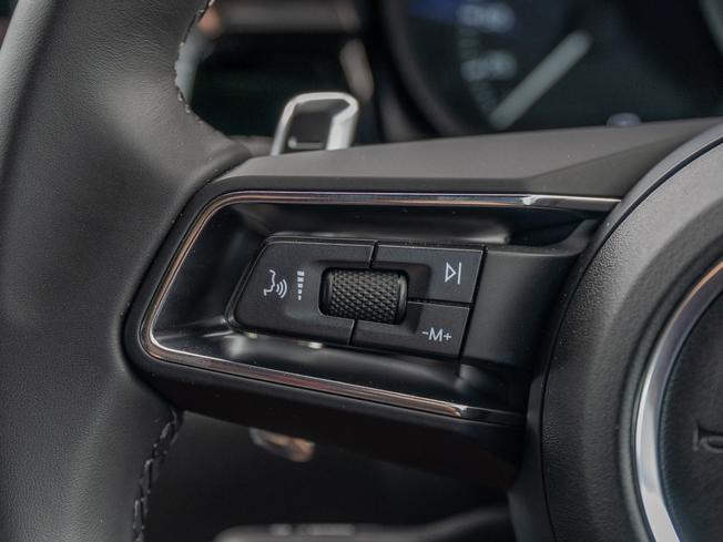 PORSCHE Macan Photo 21