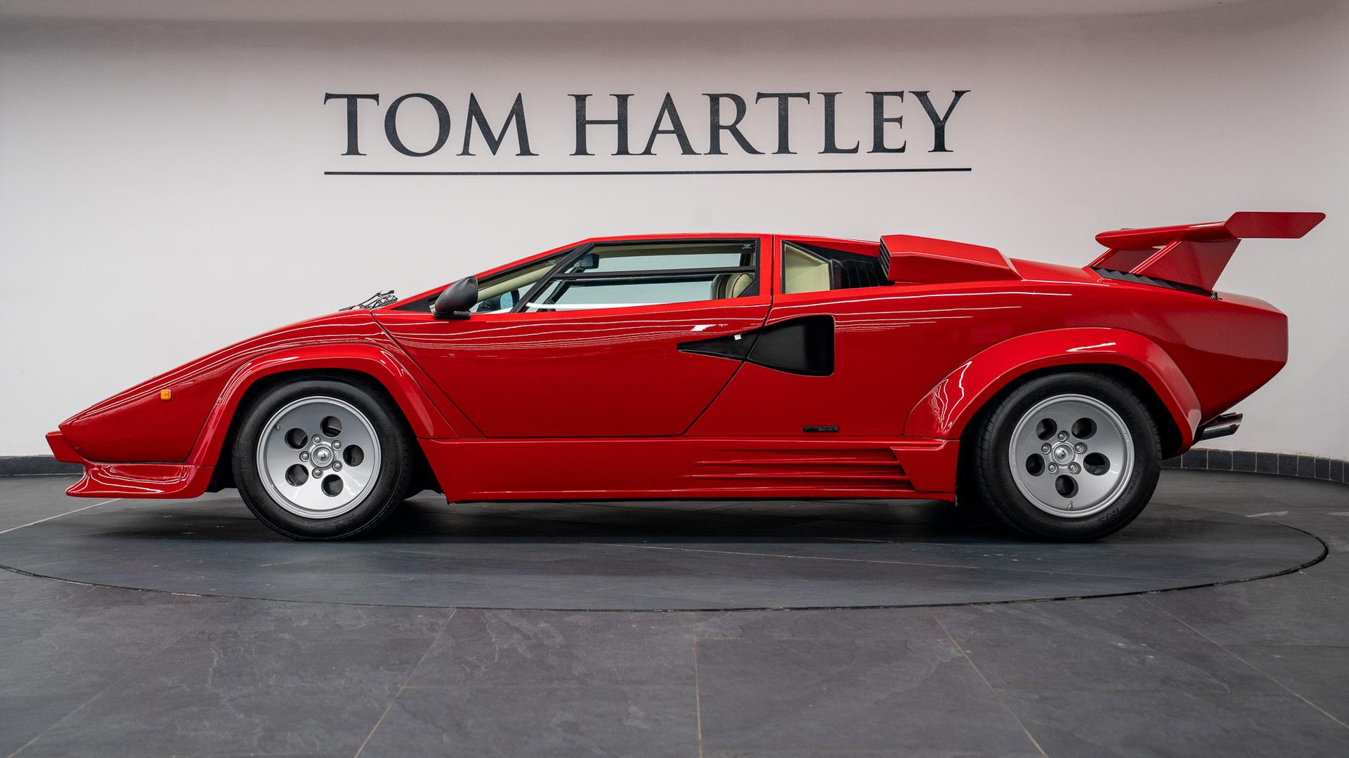 LAMBORGHINI Countach Photo 755d5040-7c49-48e3-b22f-107b74c1e366.jpg