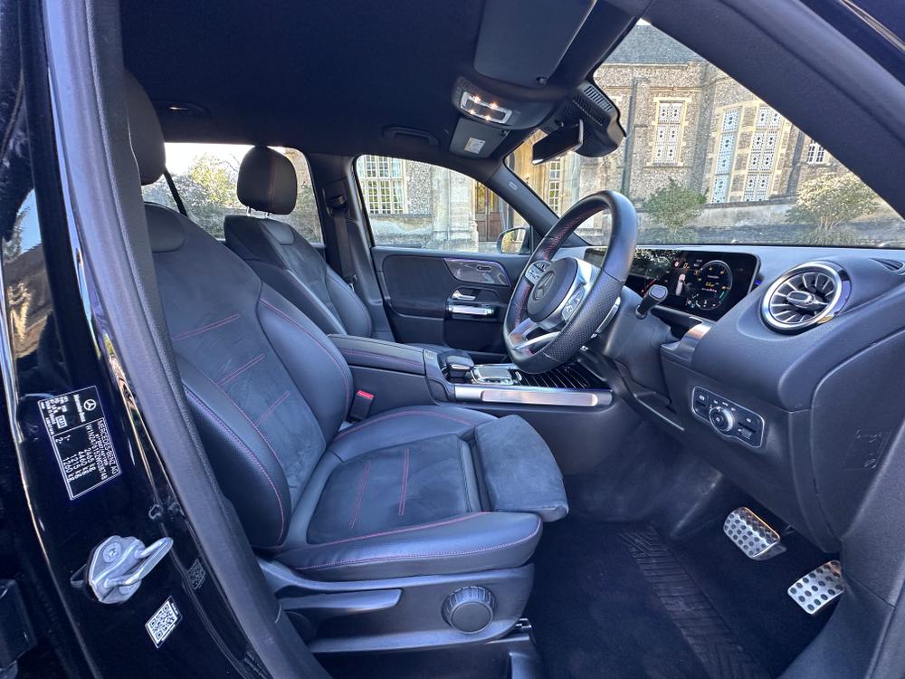 Used Mercedes-Benz GLB YR70CWF 15