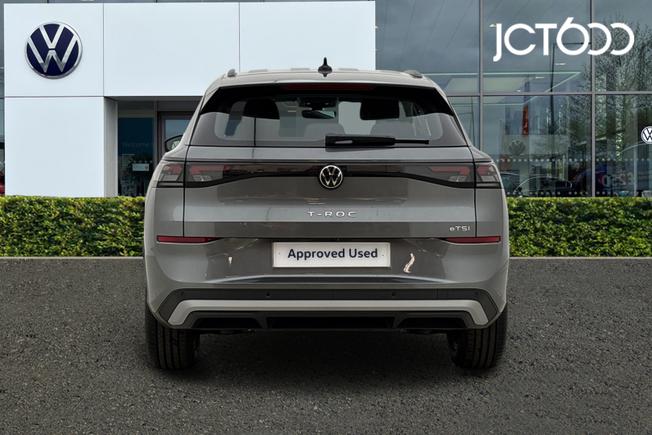 VOLKSWAGEN T-Roc Photo 7
