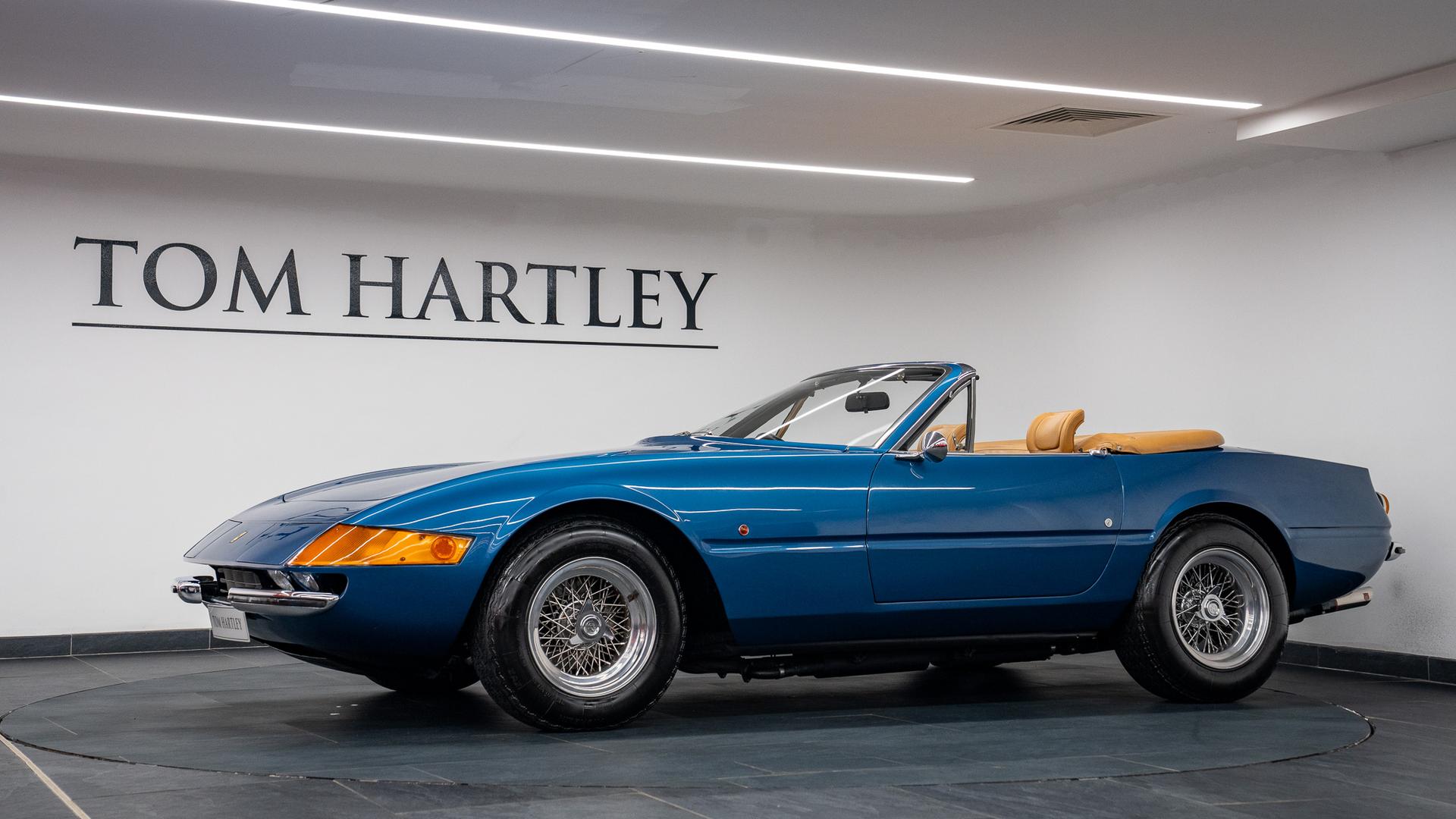 Ferrari 365 GTB/4 Daytona Photo 75a011a3-0432-499c-8932-39fd7956be9a.jpg