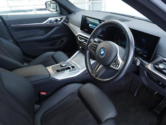 BMW i4 Photo 75b5c11c-8d87-4d0e-b42f-bd3fb6891abd.jpg