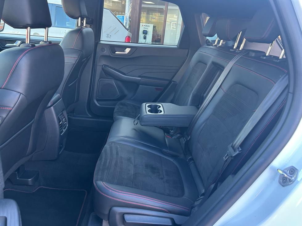 Ford Kuga Photo 75c6d1a9-b82c-4aae-8880-609b30958b2c.jpeg