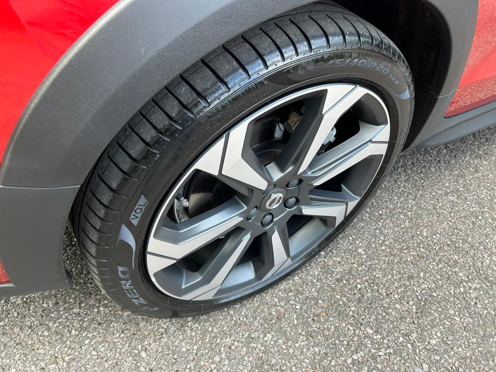 Used Volvo V60 Cross Country YM23KNX 42