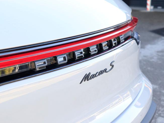 PORSCHE Macan Photo 35