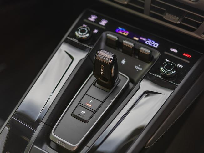 PORSCHE 911 Photo 29