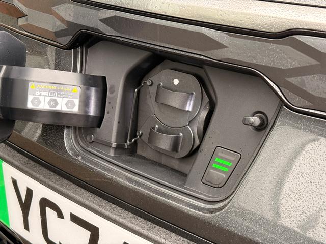 Kia Niro Photo 75f47ad3-d8ed-476f-9cd4-38e4d1d3f37b.jpg