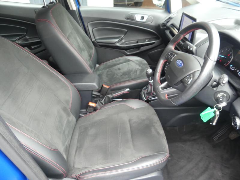 Ford EcoSport Photo 7605b12c-4fc9-4804-94cd-31f359b5f7ee.jpg
