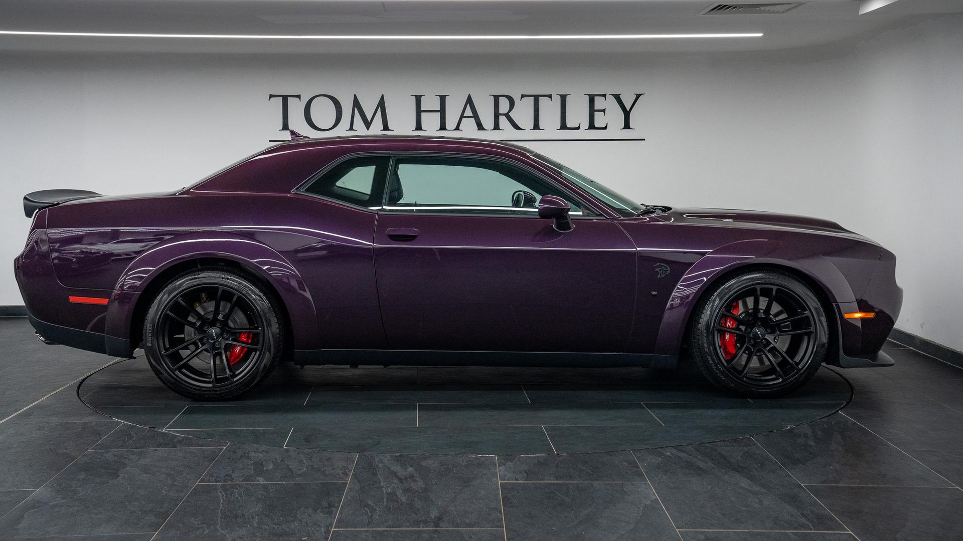 Dodge Challenger Photo 76254724-950a-4032-a3af-da31a29f2679.jpg