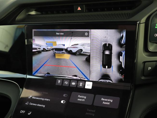 PORSCHE Cayenne Electric Photo 33