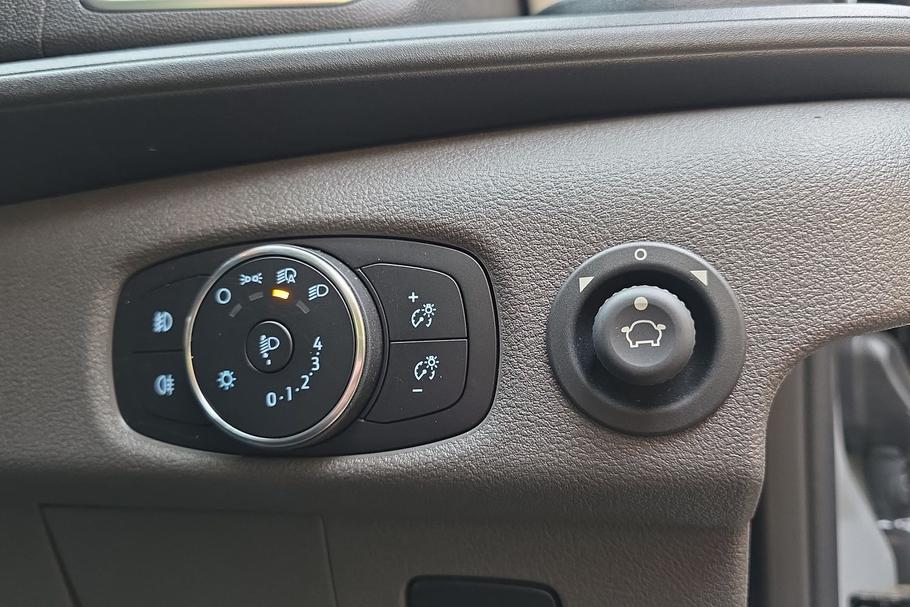 Used FORD E-TRANSIT YP75HDV 9