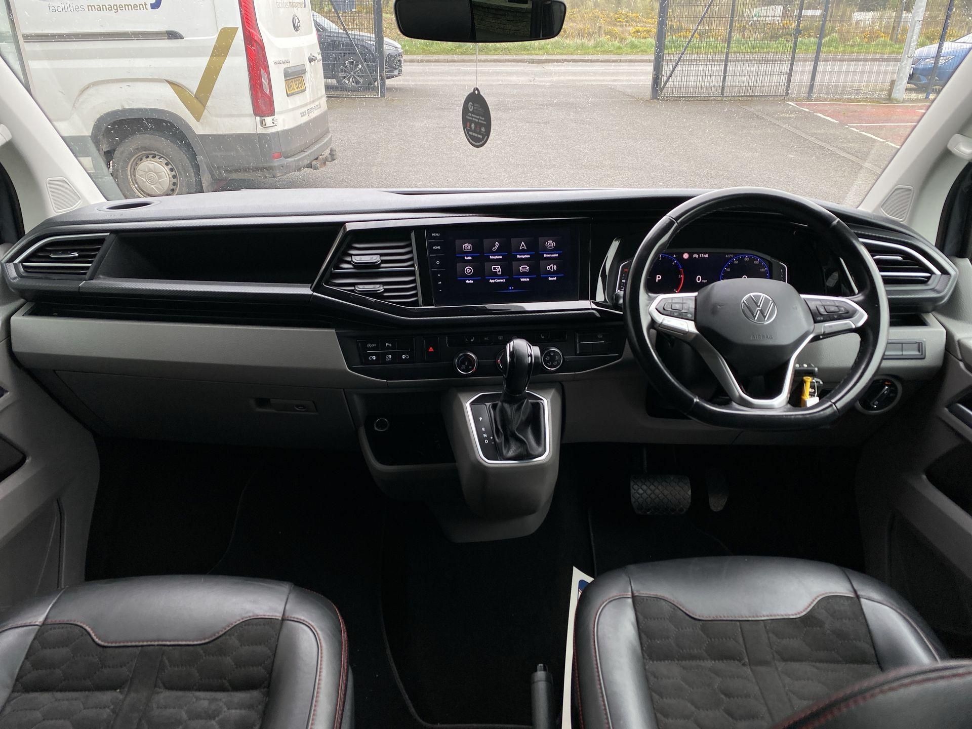 2022 Volkswagen TRANSPORTER T32 SWB SPECIAL EDITION 2.0 BiTDI 204 Sportline Black Ed Kombi Van DSG - vehicle photo 11 for sale on PureCar