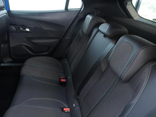 Peugeot 2008 Photo 76465e7e-2dc6-454f-84d3-e12e10e1ac5e.jpg