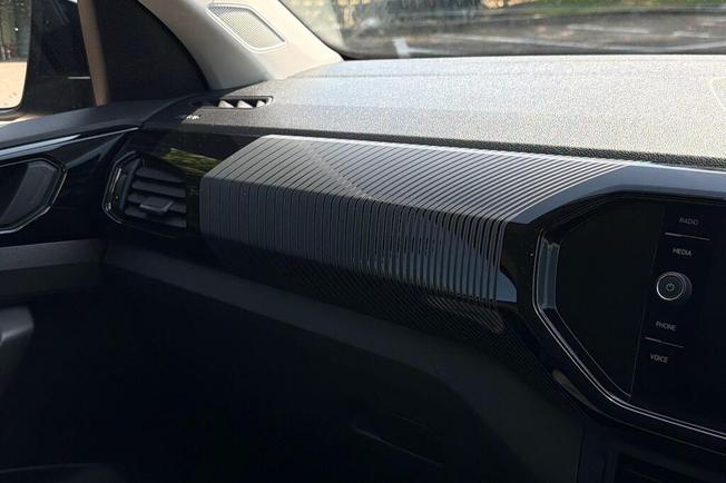 VOLKSWAGEN T-Cross Photo 11