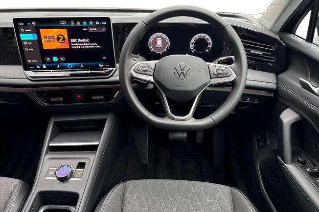 VOLKSWAGEN  Tiguan Photo 11