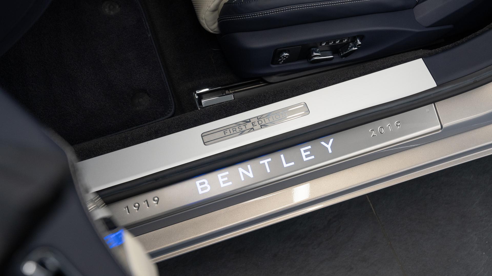 Bentley Continental GTC Photo 7666fd9d-bbbf-484b-8ce4-341df6c8907c.jpg