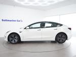 TESLA Model 3 Photo 7