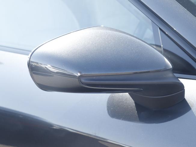 PORSCHE Taycan Photo 44