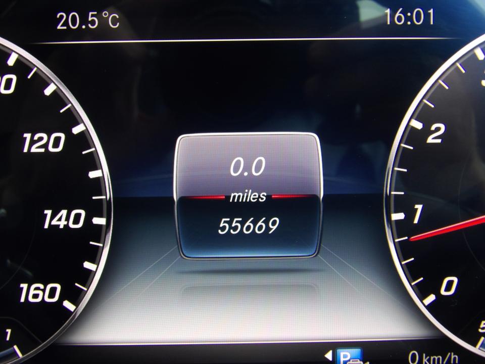 Used Mercedes-Benz E Class YP18VOM 31